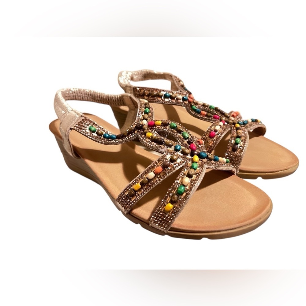 Elegant Multicolor Beaded Wedge Sandals - Picture 2 of 11